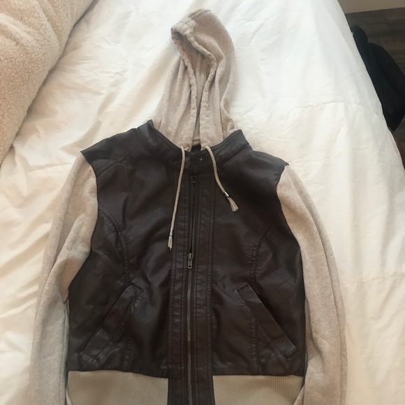 Brown jacket - Picture 2 of 3